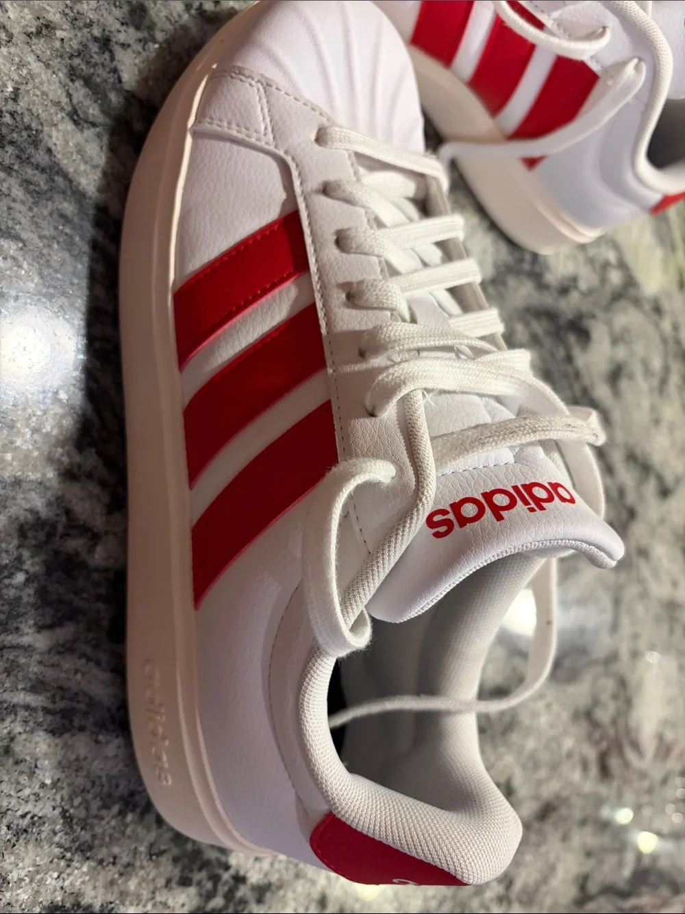 Adidas street walk men’s 7.5